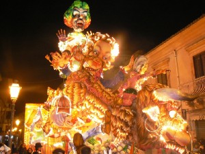 il-carnevale-di-palazzolo-con-i-baciamolemani